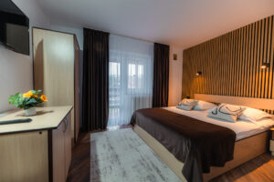 Camera dubla cu baie privata